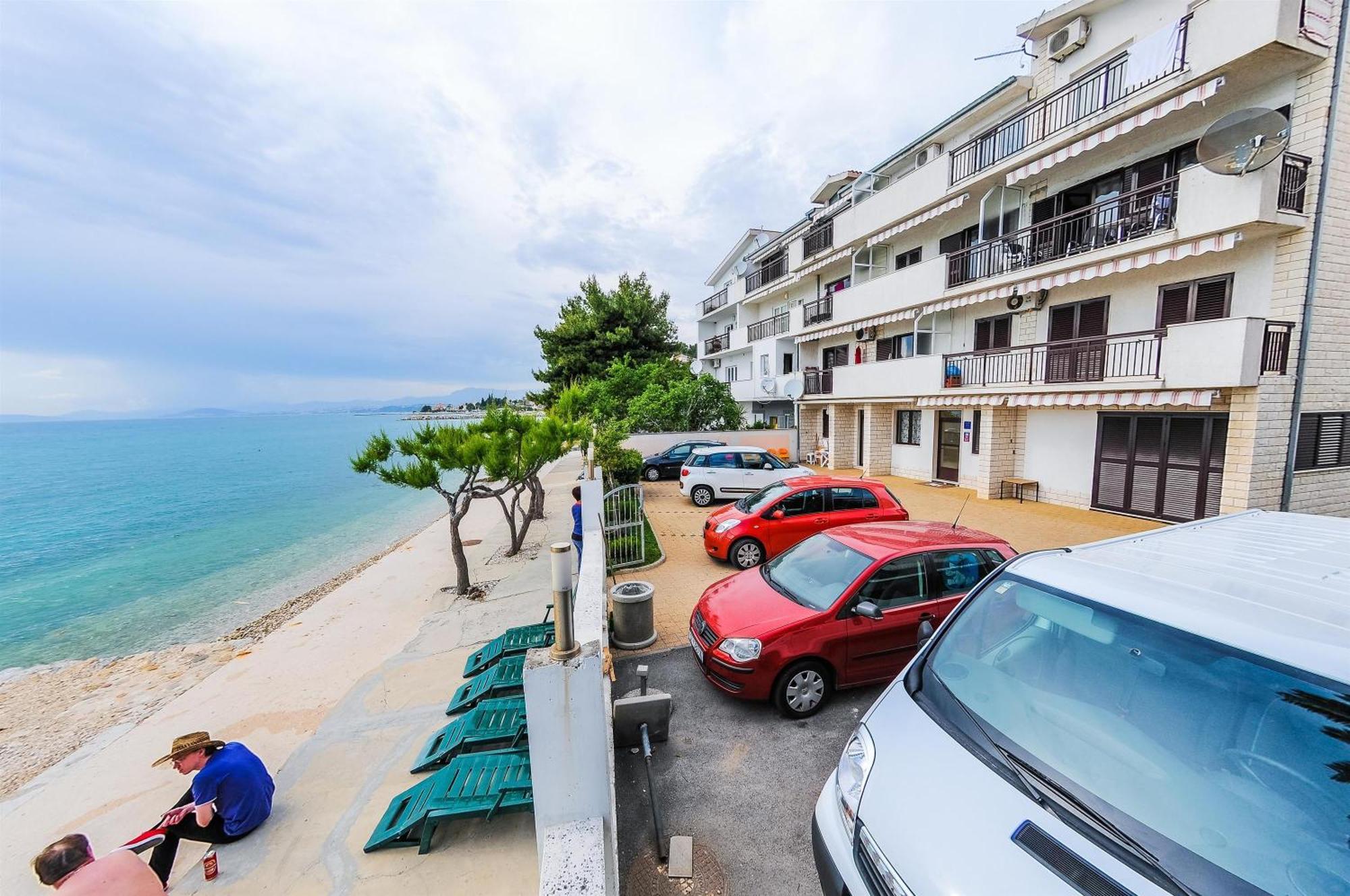 Apartments Marija Petricevic Podstrana Bilik gambar