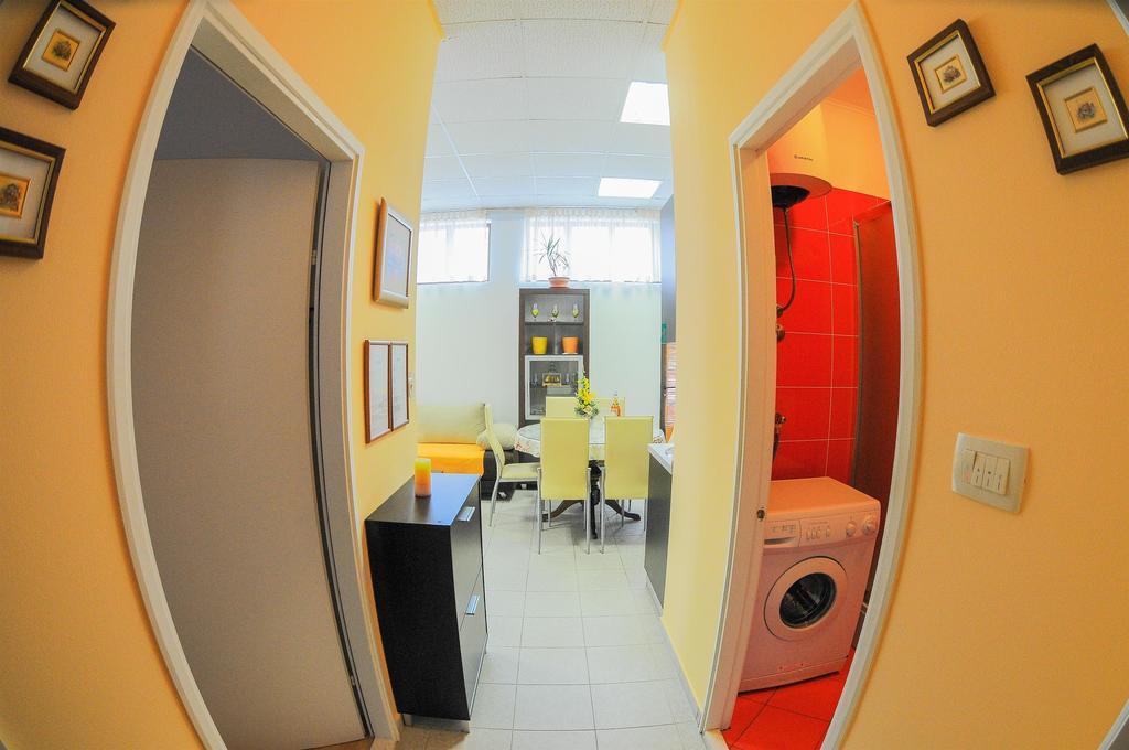 Apartments Marija Petricevic Podstrana Bilik gambar